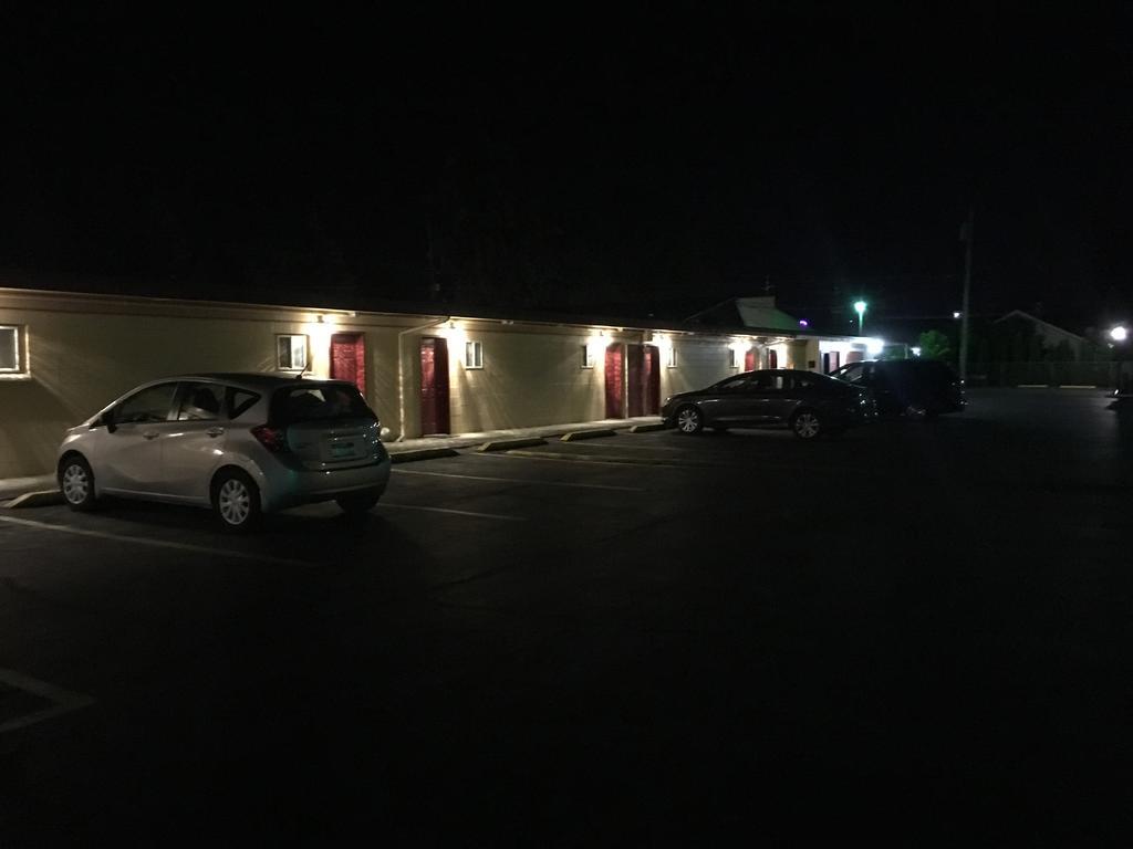 Budget Inn Motel Woodburn Eksteriør billede