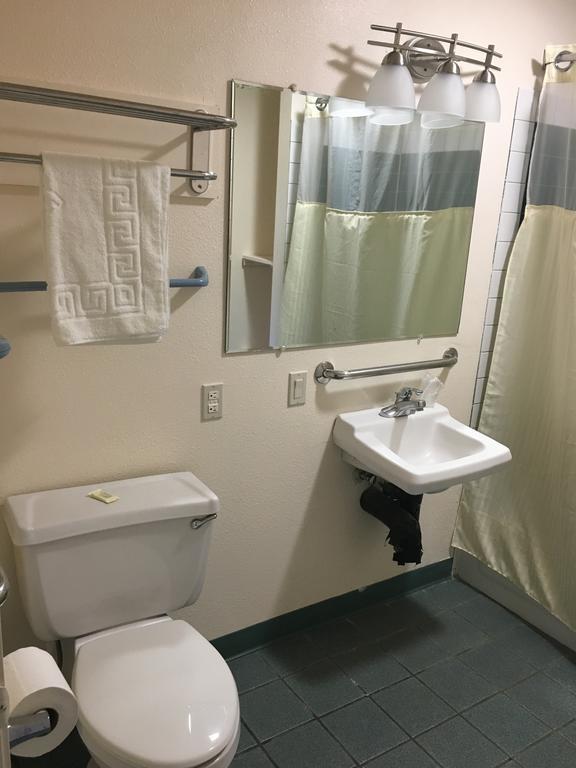 Budget Inn Motel Woodburn Eksteriør billede