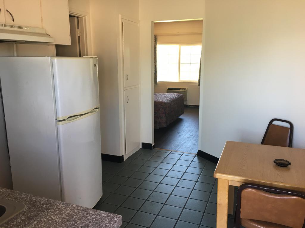 Budget Inn Motel Woodburn Eksteriør billede