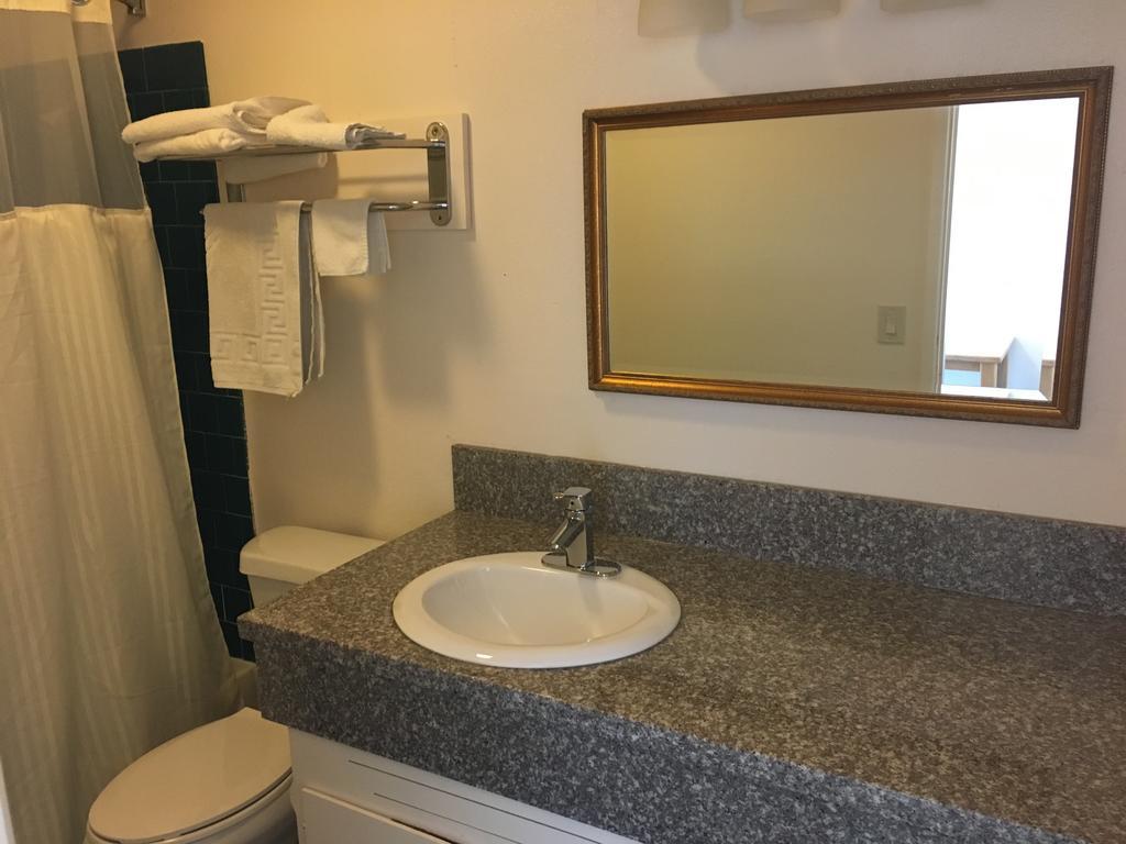 Budget Inn Motel Woodburn Eksteriør billede